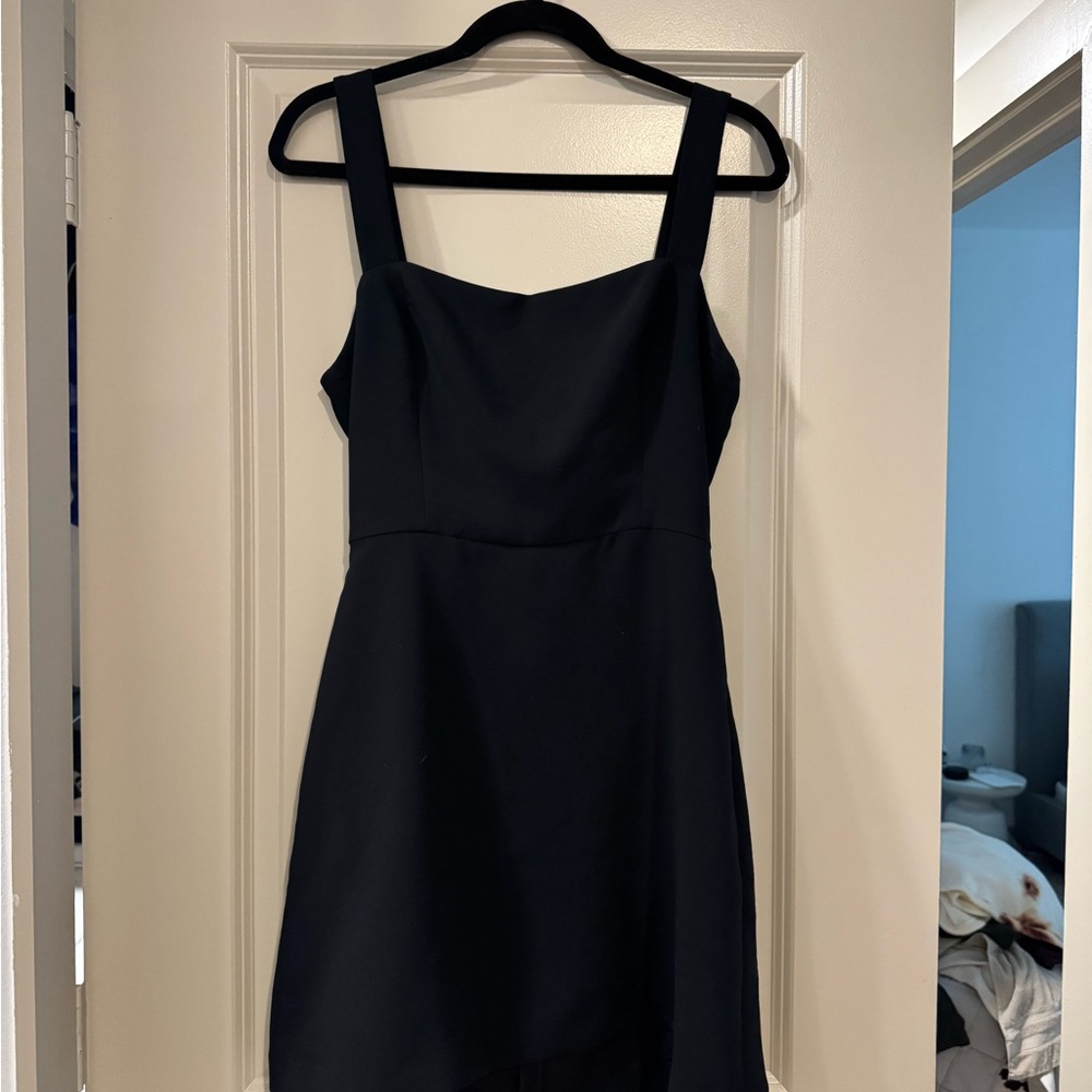 Aritzia - size 8 Wilfred Black Sleeveless Square Neck Mini Dress